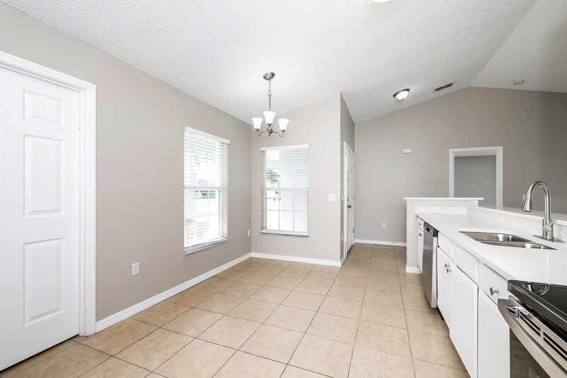2,045/Mo, 2400 Placid Way Kissimmee, FL 34758 Dining Room View 2