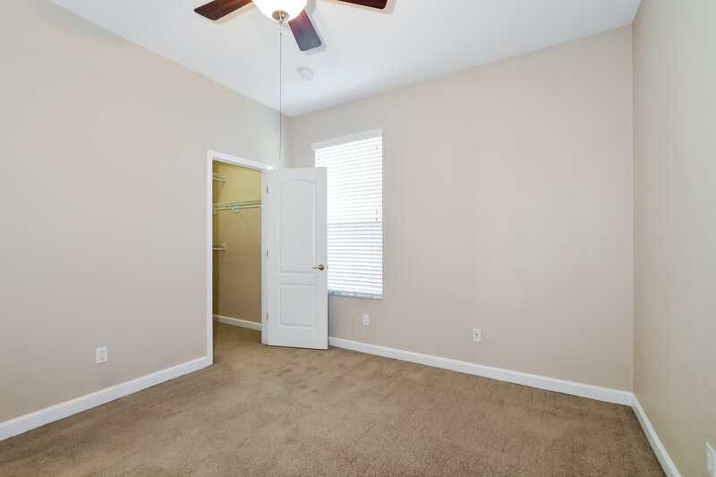 2,945/Mo, 16208 Birchwood Way Orlando, FL 32828 Bedroom View