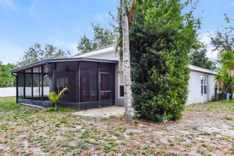 2,350/Mo, 1007 Cinnamon Fern Ct Casselberry, FL 32707 Rear View