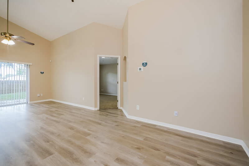 2,030/Mo, 2155 Colonial Woods Blvd Orlando, FL 32826 Dining Room View