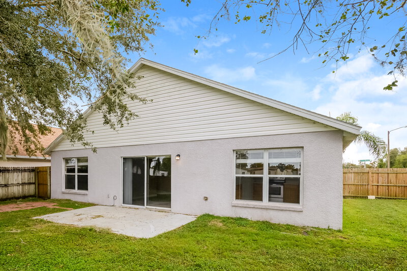 2,030/Mo, 2155 Colonial Woods Blvd Orlando, FL 32826 Rear View