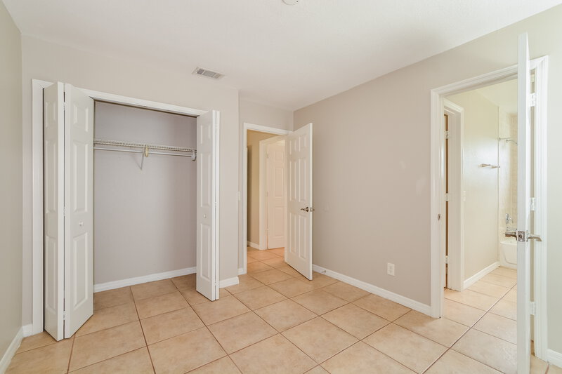 2,270/Mo, 520 Madrigal Ct Orlando, FL 32825 Bedroom View