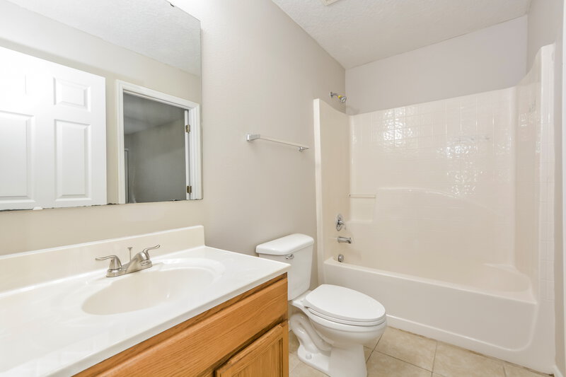 3,025/Mo, 2461 Palmetto Ridge Cir Apopka, FL 32712 Bathroom View