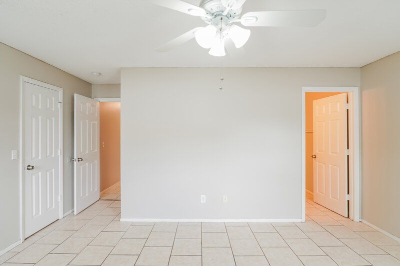 2,345/Mo, 13038 Prairie Meadows Dr Orlando, FL 32837 Main Bedroom View