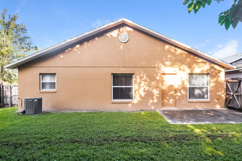 2,435/Mo, 120 Stephen Ave Oviedo, FL 32765 Rear View