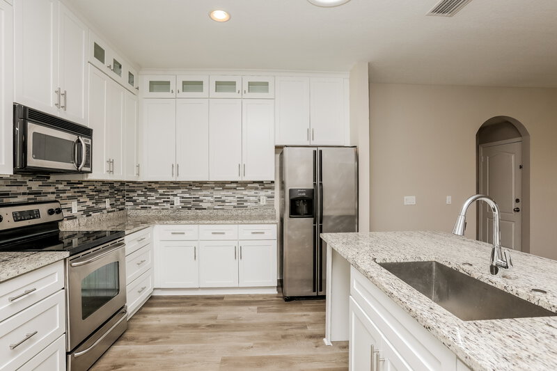 2,550/Mo, 3391 Marshfield Preserve Way Kissimmee, FL 34746 Kitchen View 2