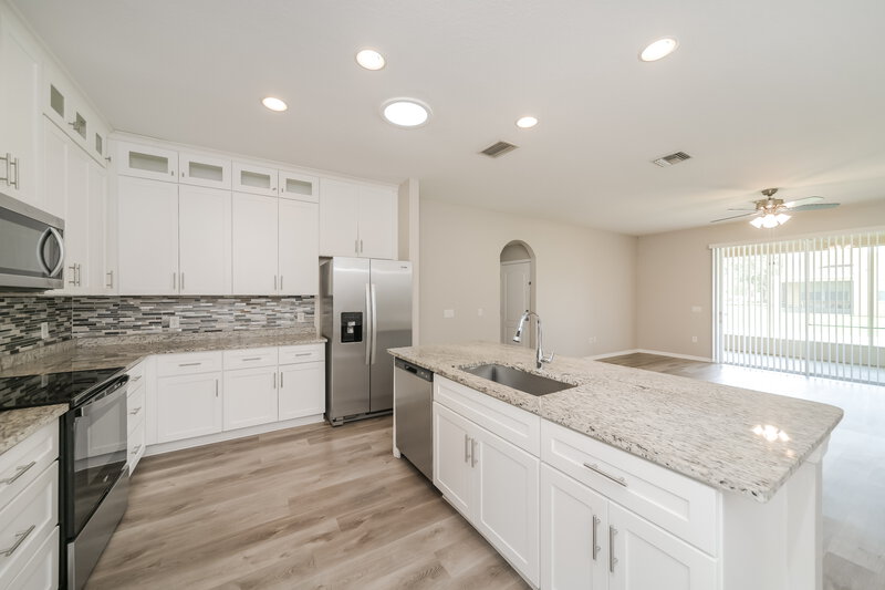 2,550/Mo, 3391 Marshfield Preserve Way Kissimmee, FL 34746 Kitchen View 2