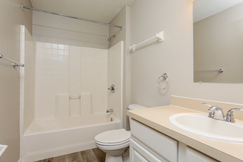 2,550/Mo, 3391 Marshfield Preserve Way Kissimmee, FL 34746 Main Bathroom View