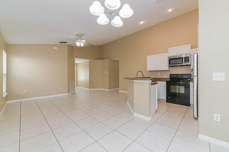 1,760/Mo, 3813 Kyle Dr Saint Cloud, FL 34772 Dining Room View 2
