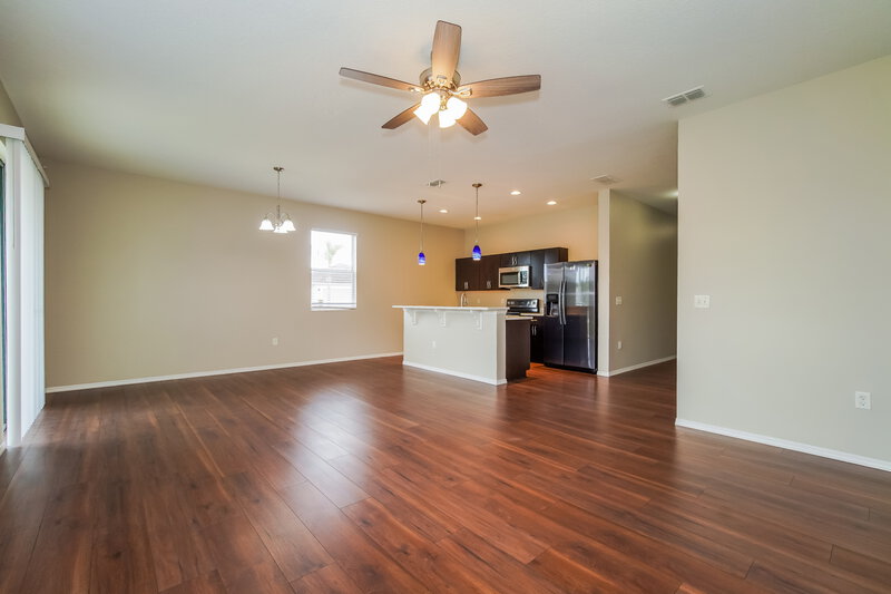 3,370/Mo, 1557 Regent Ct Mount Dora, FL 32757 Living Room View