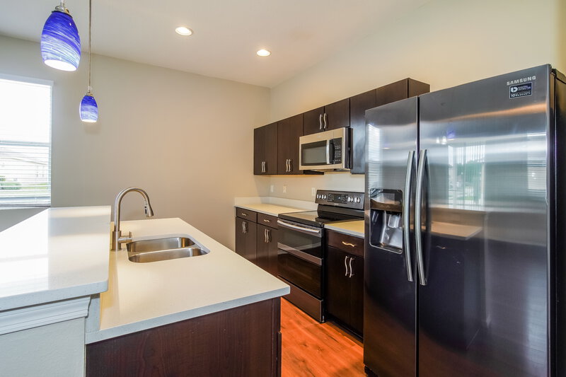 3,370/Mo, 1557 Regent Ct Mount Dora, FL 32757 Kitchen View 2