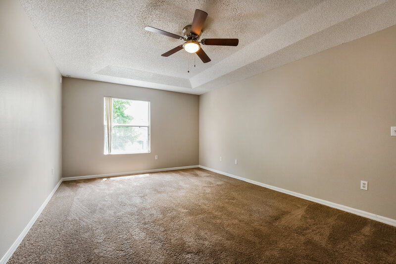 2,890/Mo, 249 Lancer Oak Dr Apopka, FL 32712 Main Bedroom View