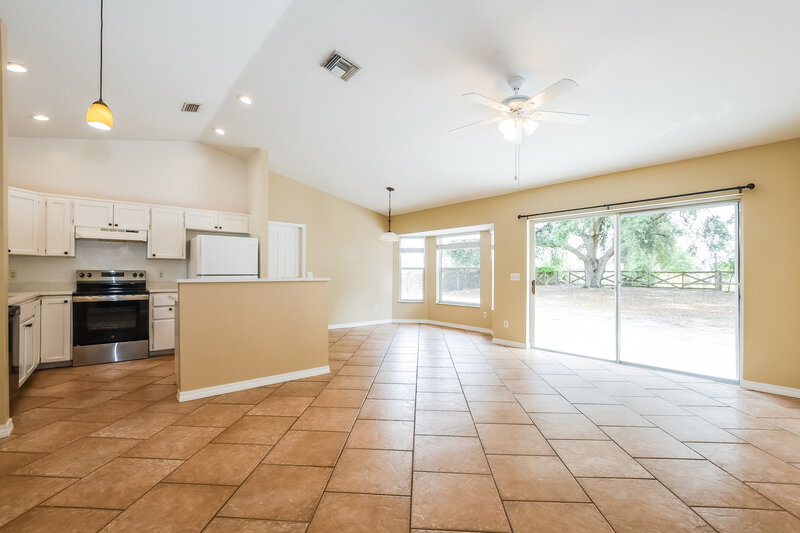 2,010/Mo, 11036 Oswalt Rd Clermont, FL 34711 Living Room View 2