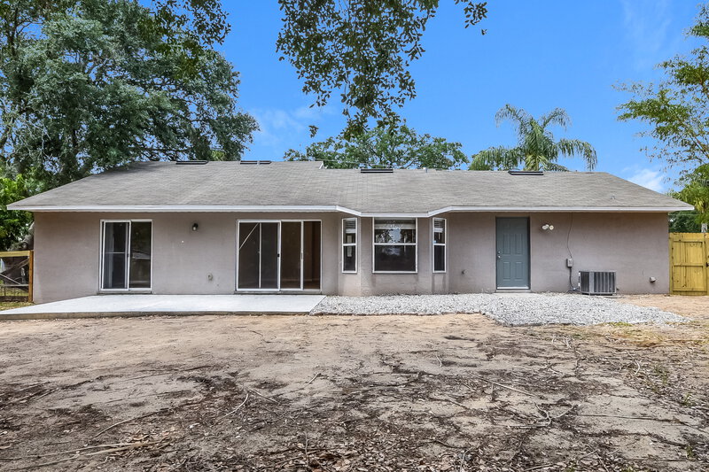 2,010/Mo, 11036 Oswalt Rd Clermont, FL 34711 Rear View