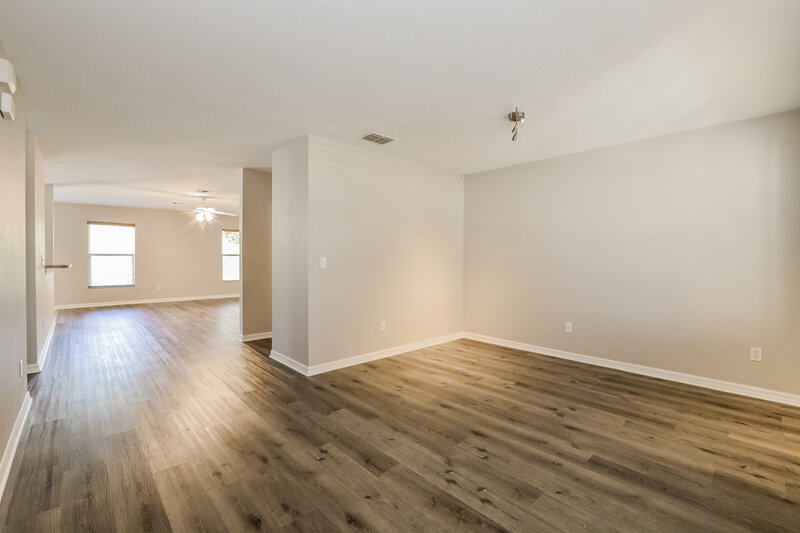 2,655/Mo, 1658 Algonkin Loop Orlando, FL 32828 Living Room View