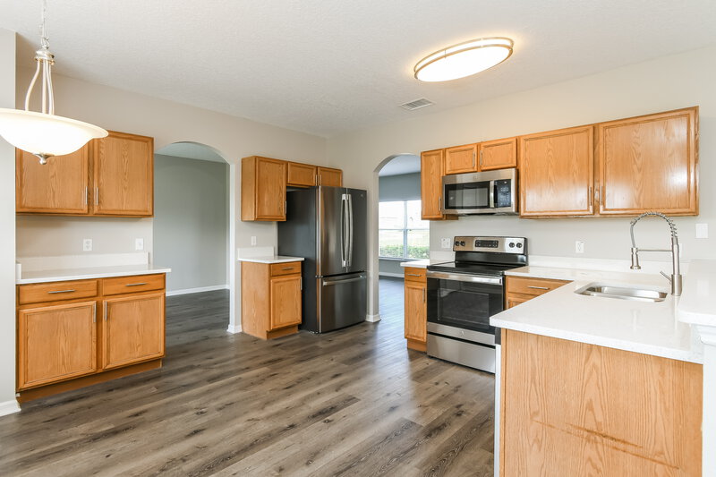 1,890/Mo, 2139 Pecos Dr Poinciana, FL 34759 Kitchen View 2