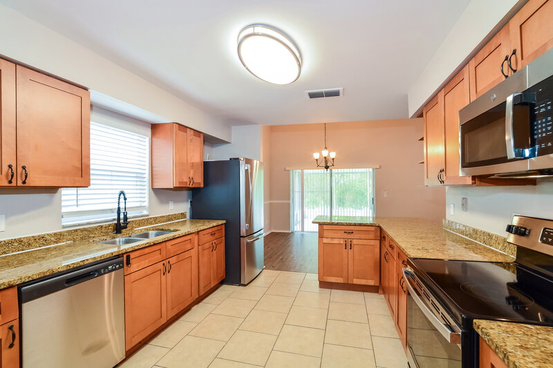 2,540/Mo, 11184 Cypress Leaf Dr Orlando, FL 32825 Misc View 5