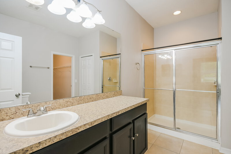 2,115/Mo, 3500 Rhapsody St Saint Cloud, FL 34772 Main Bathroom View