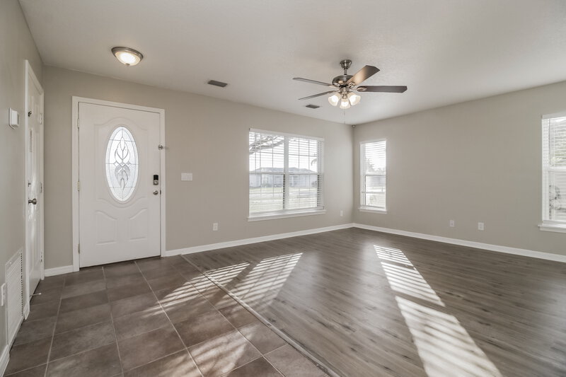 2,410/Mo, 20411 Marlin St Orlando, FL 32833 Living Room View