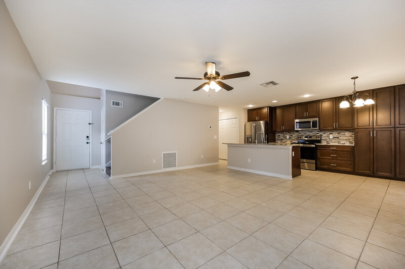 2,455/Mo, 2316 Stone Abbey Blvd Orlando, FL 32828 Living Room View 2