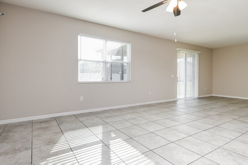 1,935/Mo, 2895 Boating Boulevard Kissimmee, FL 34746 Living Room View