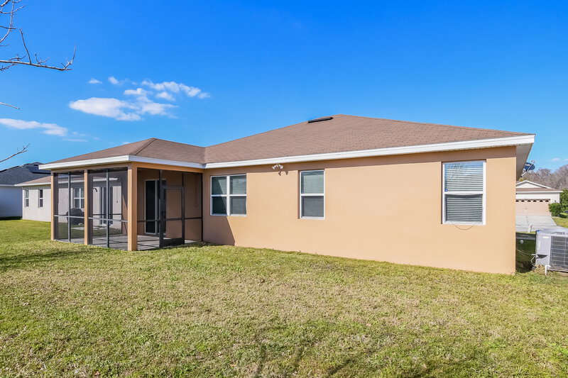 1,935/Mo, 2895 Boating Boulevard Kissimmee, FL 34746 Rear View