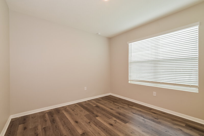 2,030/Mo, 2716 Grand Central Ave Tavares, FL 32778 Bedroom View 4