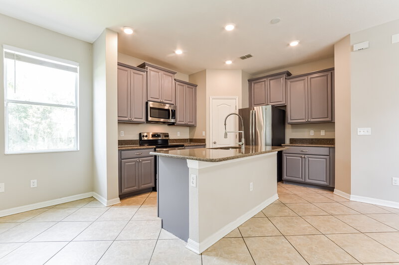 2,315/Mo, 6800 Habitat Dr Harmony, FL 34773 Kitchen View