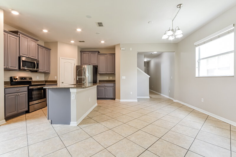 2,315/Mo, 6800 Habitat Dr Harmony, FL 34773 Kitchen View 2