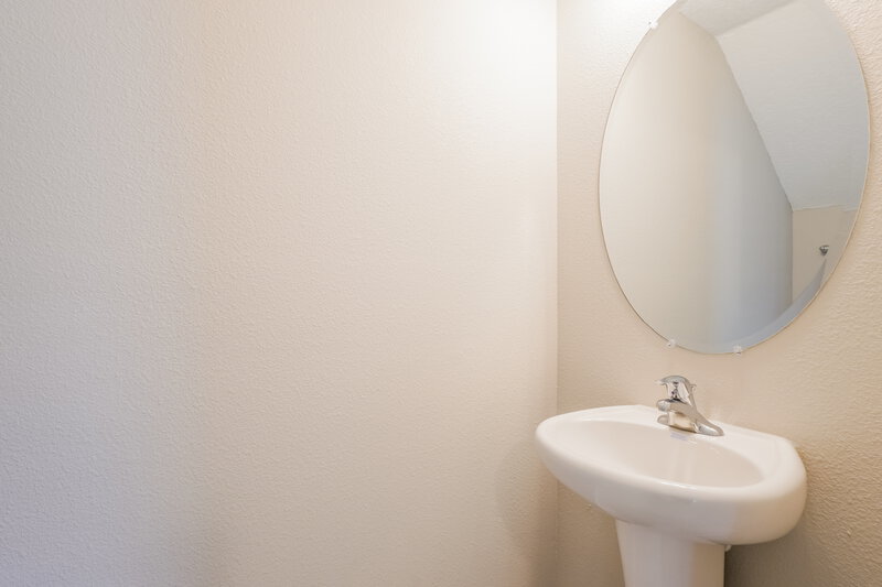 2,940/Mo, 1164 Atlantic Ave Fruitland Park, FL 34731 Powder Room View