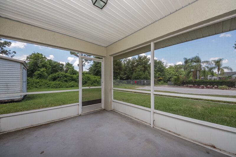 2,250/Mo, 2976 Oaktree Dr Kissimmee, FL 34744 Sun Room View