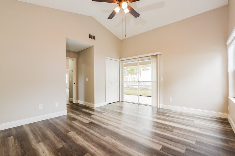 2,270/Mo, 114 Meadow Blvd Sanford, FL 32771 Main Bedroom View 2