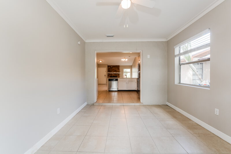 2,135/Mo, 1200 La Mesa Ave Winter Springs, FL 32708 Living Room View 3