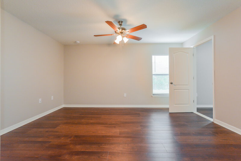 1,940/Mo, 2340 Bexley Dr Tavares, FL 32778 Main Bedroom View 2
