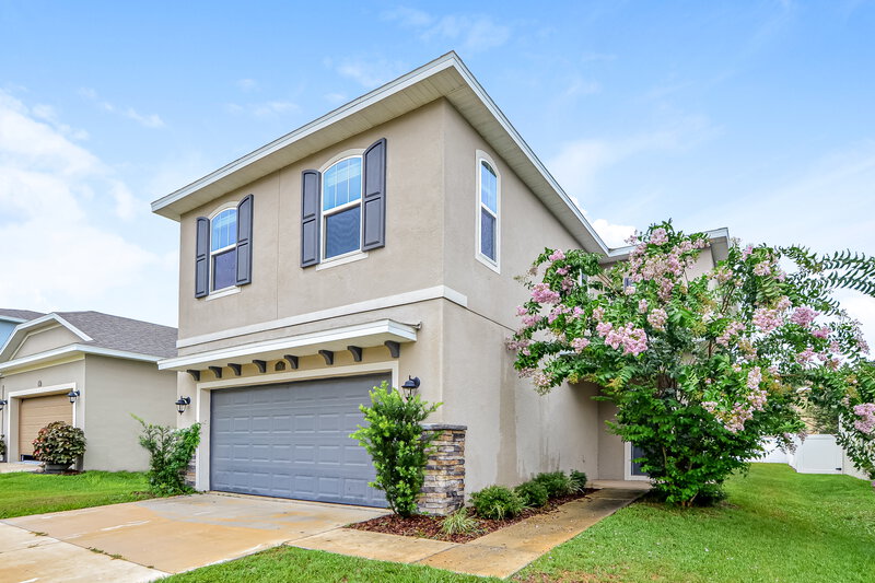 1,855/Mo, 1105 Atlantic Ave Fruitland Park, FL 34731 Front View