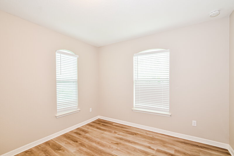 1,855/Mo, 1105 Atlantic Ave Fruitland Park, FL 34731 Bedroom View