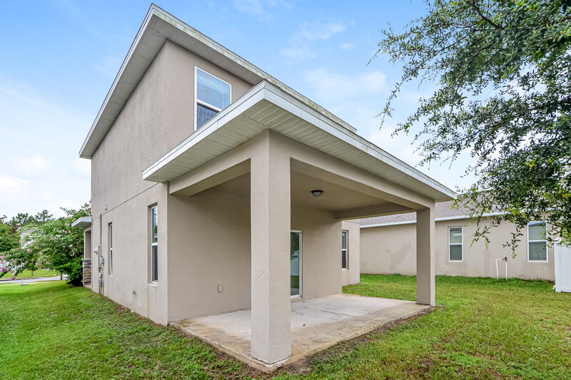1,855/Mo, 1105 Atlantic Ave Fruitland Park, FL 34731 Rear View 2