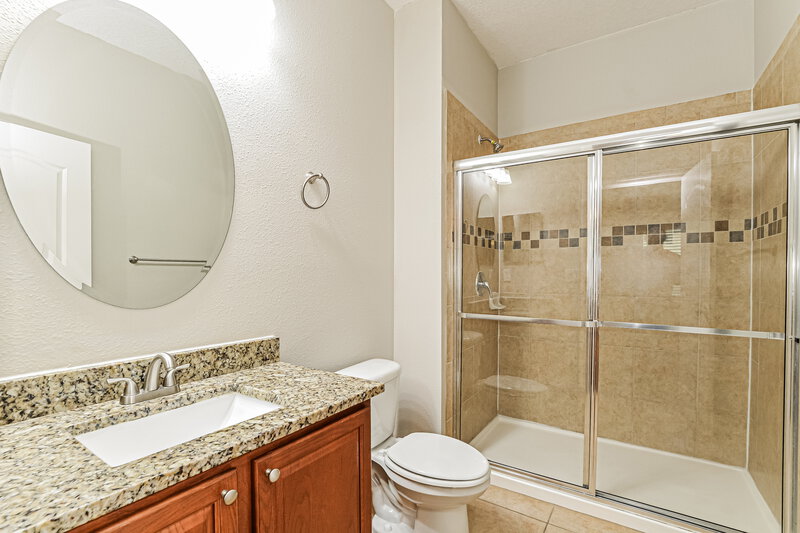 1,895/Mo, 2864 Moonstone Bnd Kissimmee, FL 34758 Main Bathroom View