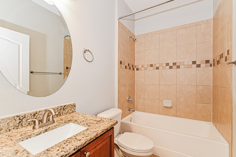 1,895/Mo, 2864 Moonstone Bnd Kissimmee, FL 34758 Bathroom View