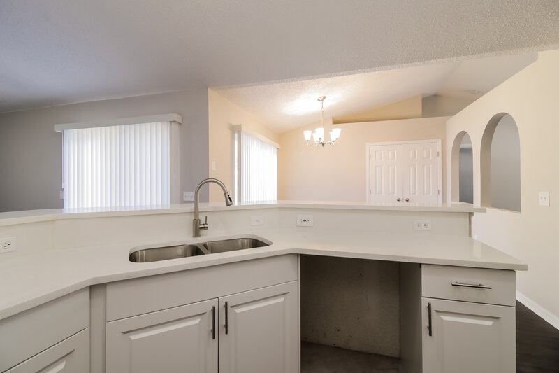 2,765/Mo, 266 Regal Downs Cir Winter Garden, FL 34787 Kitchen View 2