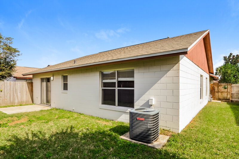 2,090/Mo, 3210 Tomahawk Dr Kissimmee, FL 34746 Rear View