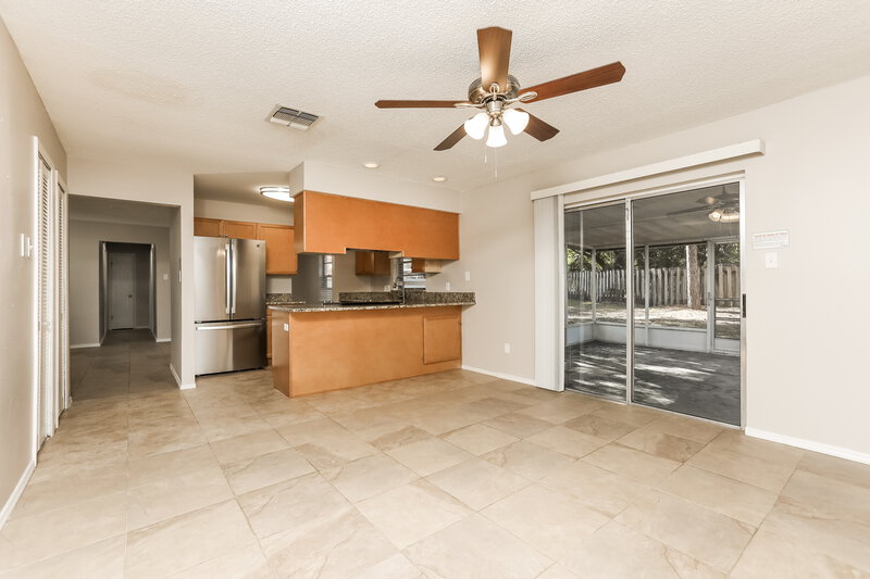2,860/Mo, 392 Panama Cir Winter Springs, FL 32708 Family Room View 2
