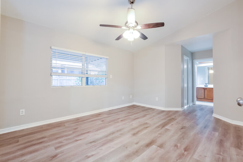 2,230/Mo, 378 Bahia Cir Longwood, FL 32750 Main Bedroom View