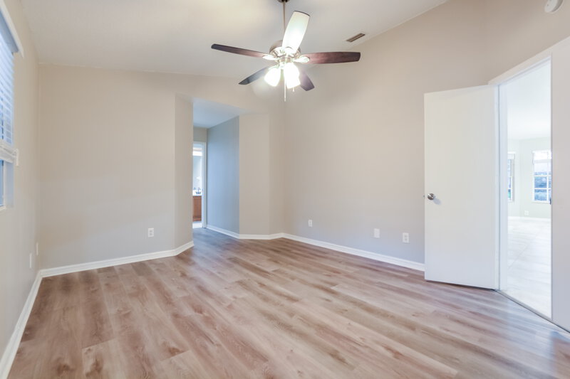 2,230/Mo, 378 Bahia Cir Longwood, FL 32750 Main Bedroom View 2