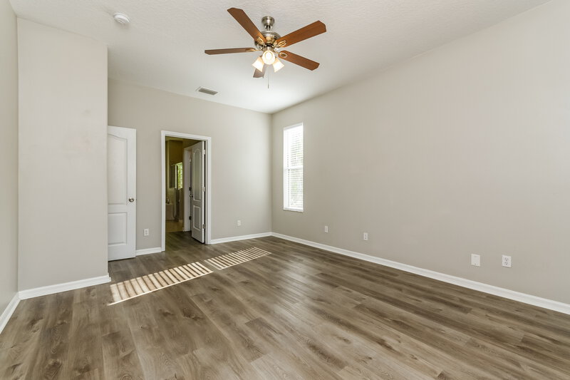 2,505/Mo, 2882 Southern Pines Loop Clermont, FL 34711 Main Bedroom View 2