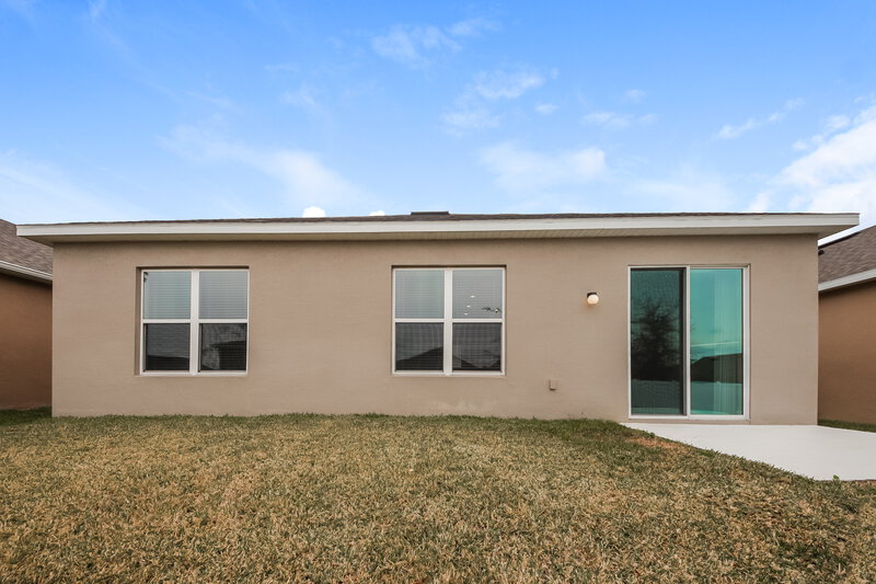 2,390/Mo, 978 Maypole Dr Apopka, FL 32703 Rear View