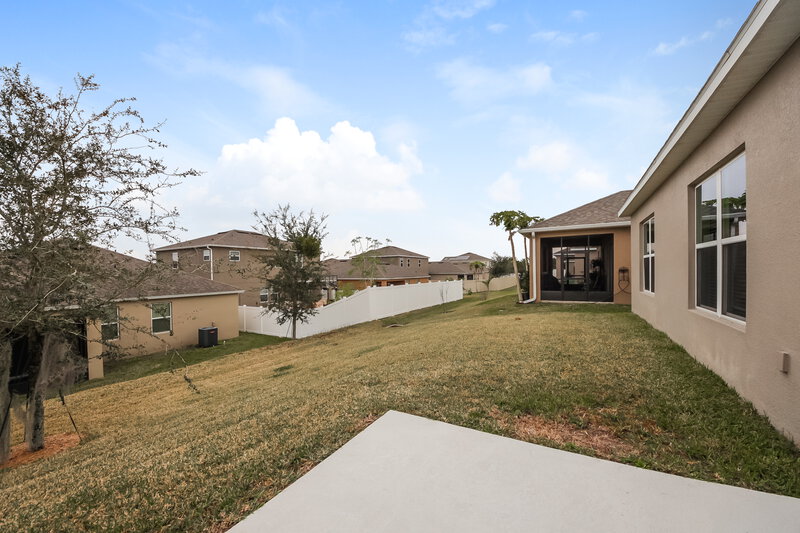2,390/Mo, 978 Maypole Dr Apopka, FL 32703 Rear View 2