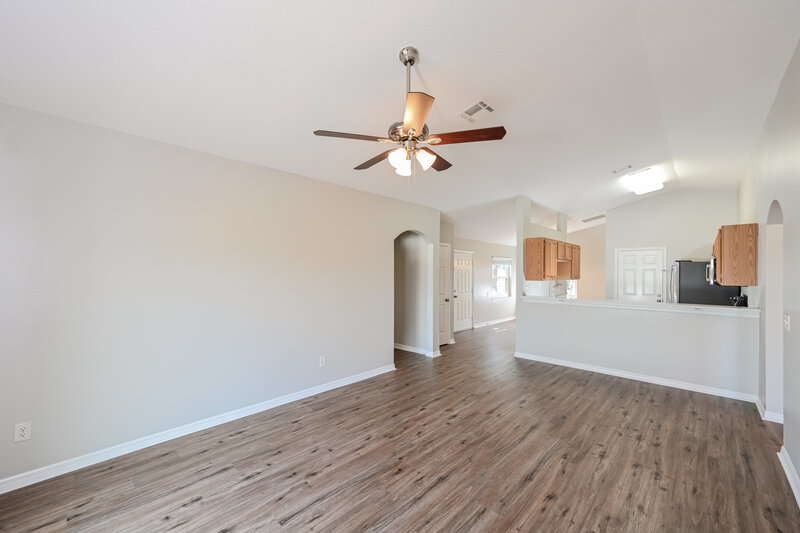 2,080/Mo, 1340 Willow Crest Dr Clermont, FL 34711 Living Room View