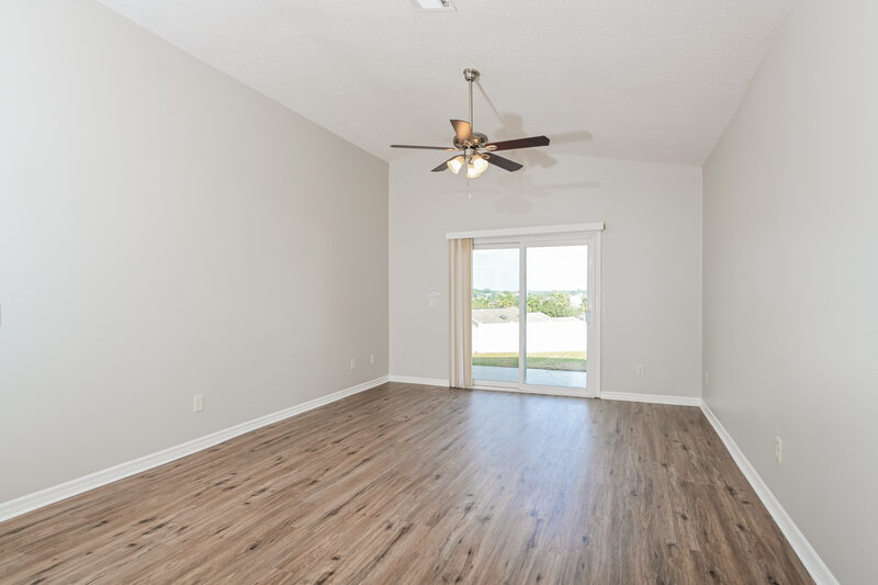 2,080/Mo, 1340 Willow Crest Dr Clermont, FL 34711 Living Room View 3