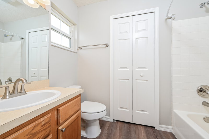 2,080/Mo, 1340 Willow Crest Dr Clermont, FL 34711 Main Bedroom View 2
